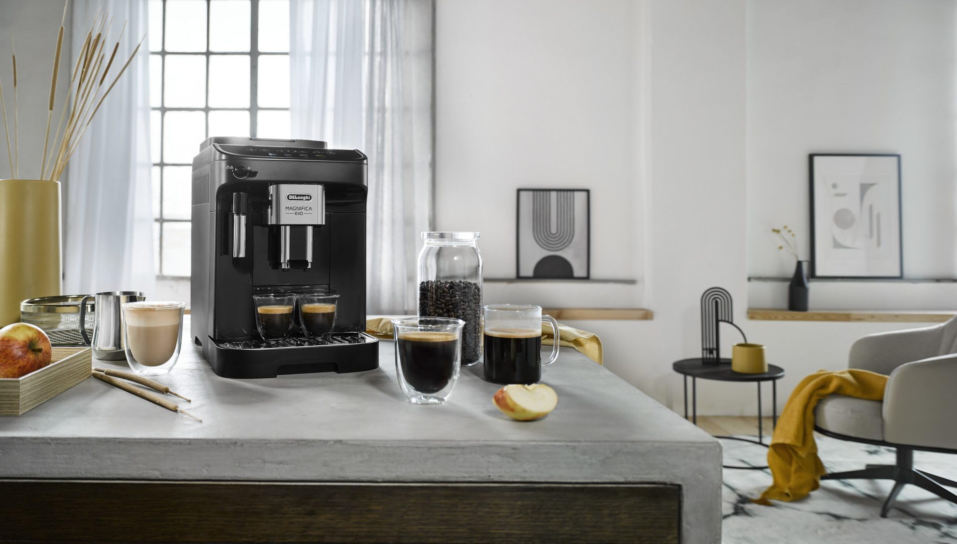 De'Longhi Magnifica Evo ECAM290.21.B, Machine à Café Automatique avec Mousseur à Lait, Machine Grain Compacte, Mousseur à Lait Manuel, 4 Recettes, Écran Tactile Couleur, Noir