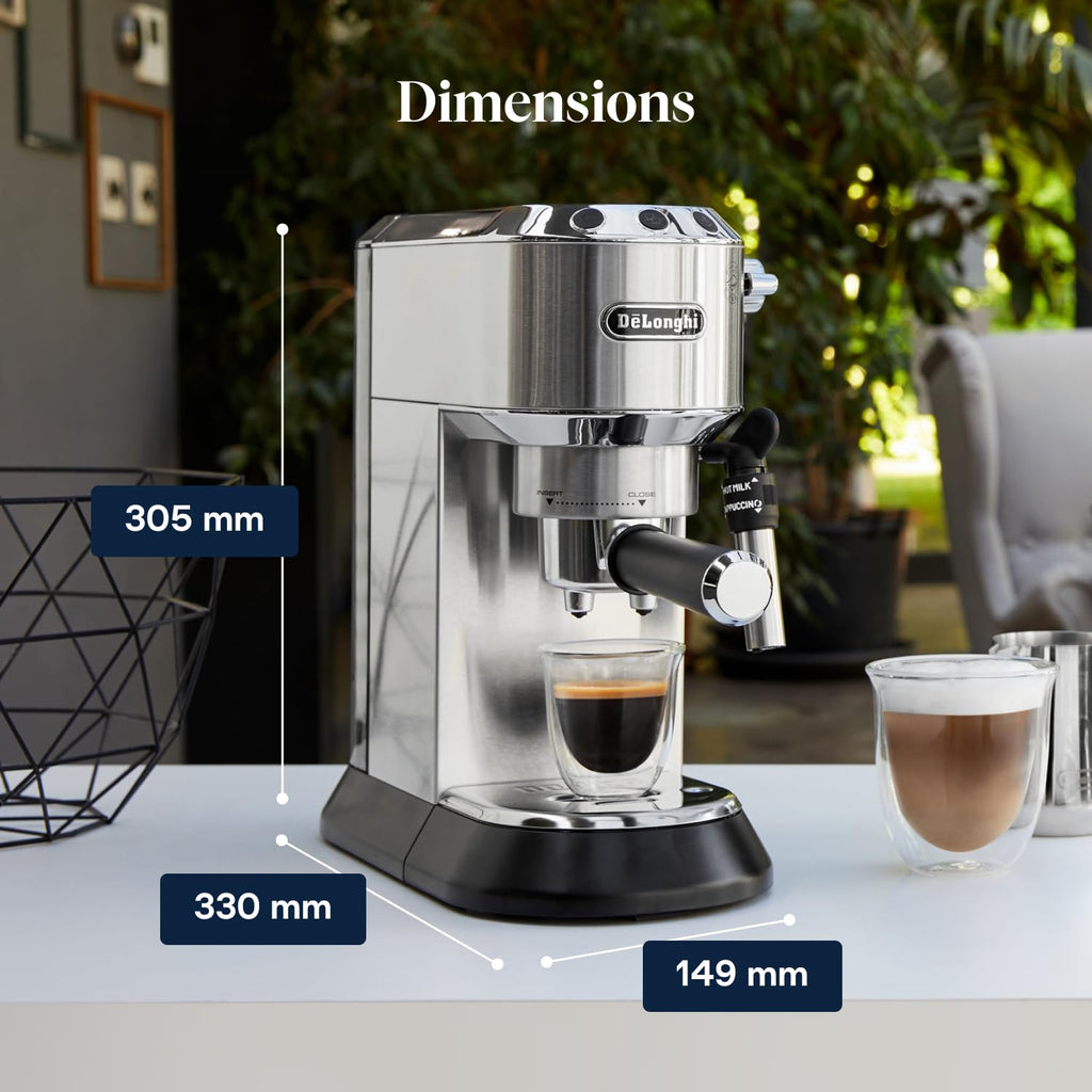 De'Longhi Dedica Style EC685.M, Machine à Expresso avec Buse à Mousse de Lait Professionnelle, Seulement 15 cm de Large, Réservoir de 1 L, Boîtier en Métal, Compatible avec les Dosettes E.S.E, Métal
